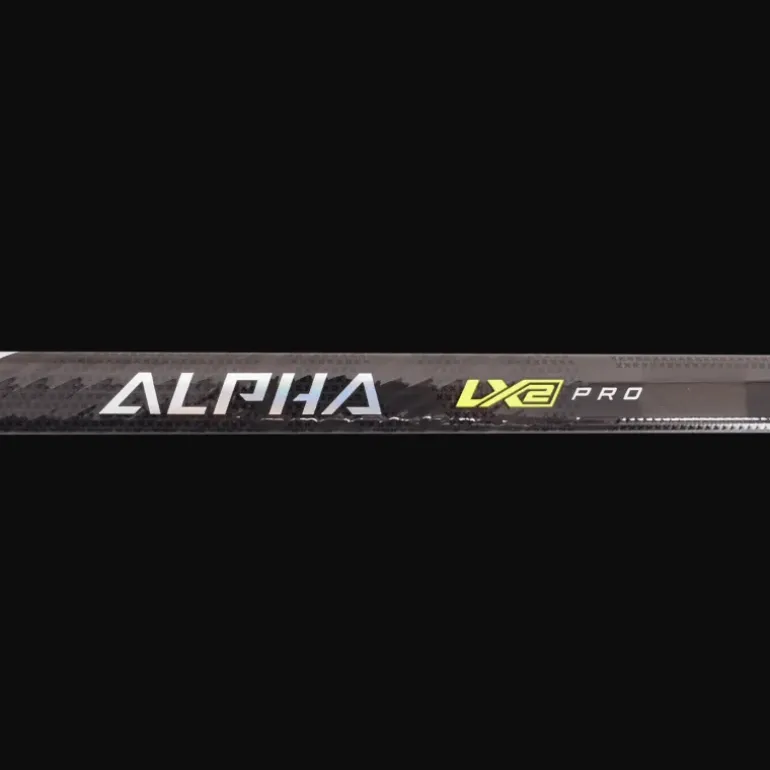 Alpha LX2 Pro Stick - 23/24, hockeyklubba, medel - Intermediateklubbor - Alpha LX2 Pro Stick - 23/24, hockeyklubba, medel