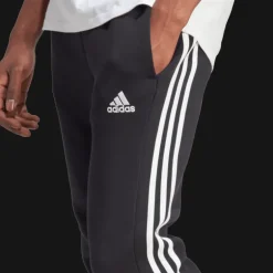 Essential Fleece 3-Stripes Tapered Cuff Joggers, joggingbyxor, herr - Fritidsbyxor - Essential Fleece 3-Stripes Tapered Cuff Joggers, joggingbyxor, herr