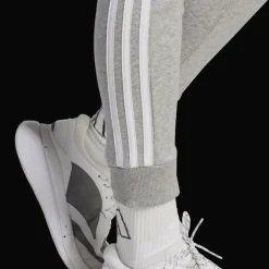 Essentials 3-Stripes Fleece Joggers, joggingbyxa dam - Fritidsbyxor - Essentials 3-Stripes Fleece Joggers, joggingbyxa dam