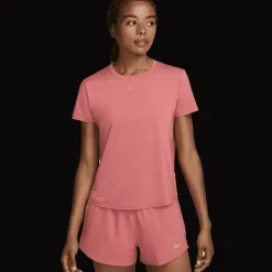 One Fitted Dri-FIT Short Sleeve Top, t-shirt, dam - Tränings-T-Shirt - One Fitted Dri-FIT Short Sleeve Top, t-shirt, dam