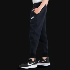 Sportswear Club Fleece, joggingbyxa junior - Fritidsbyxor - Sportswear Club Fleece, joggingbyxa junior