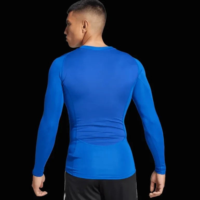 Techfit Long Sleeved Tee, kompressionströja för fotboll, herr - T-Shirts - Techfit Long Sleeved Tee, kompressionströja för fotboll, herr