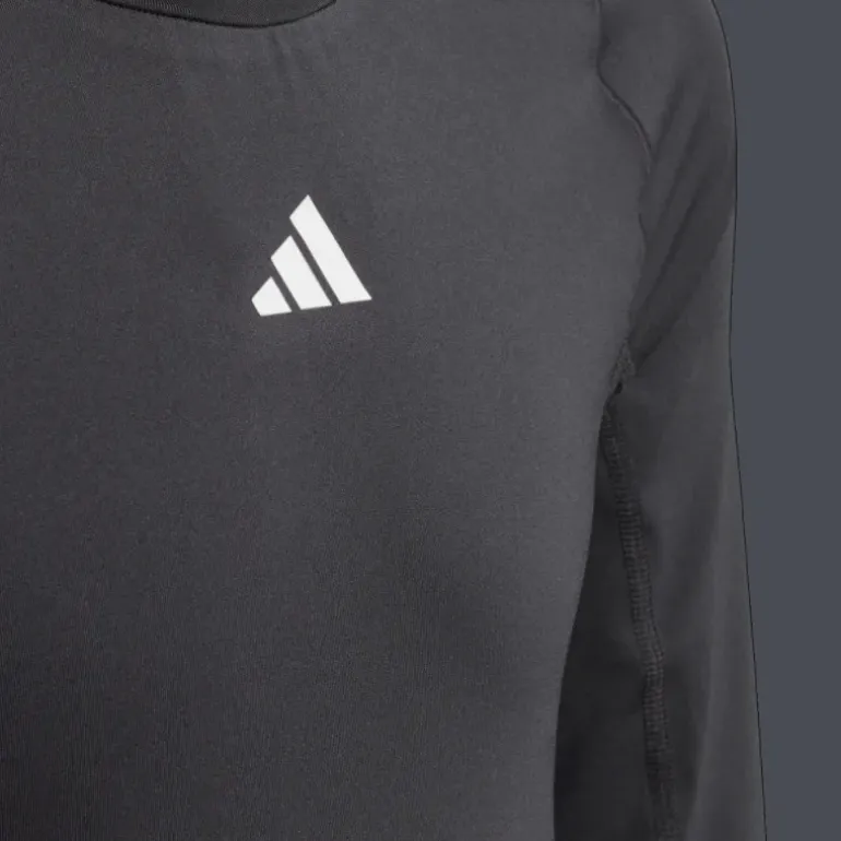 Techfit Long Sleeved Tee, kompressionströja för fotboll, junior - Tröjor - Techfit Long Sleeved Tee, kompressionströja för fotboll, junior